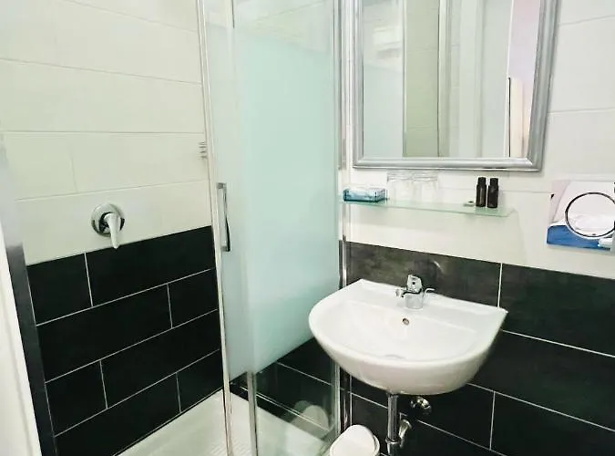 Hotel Pisa *
